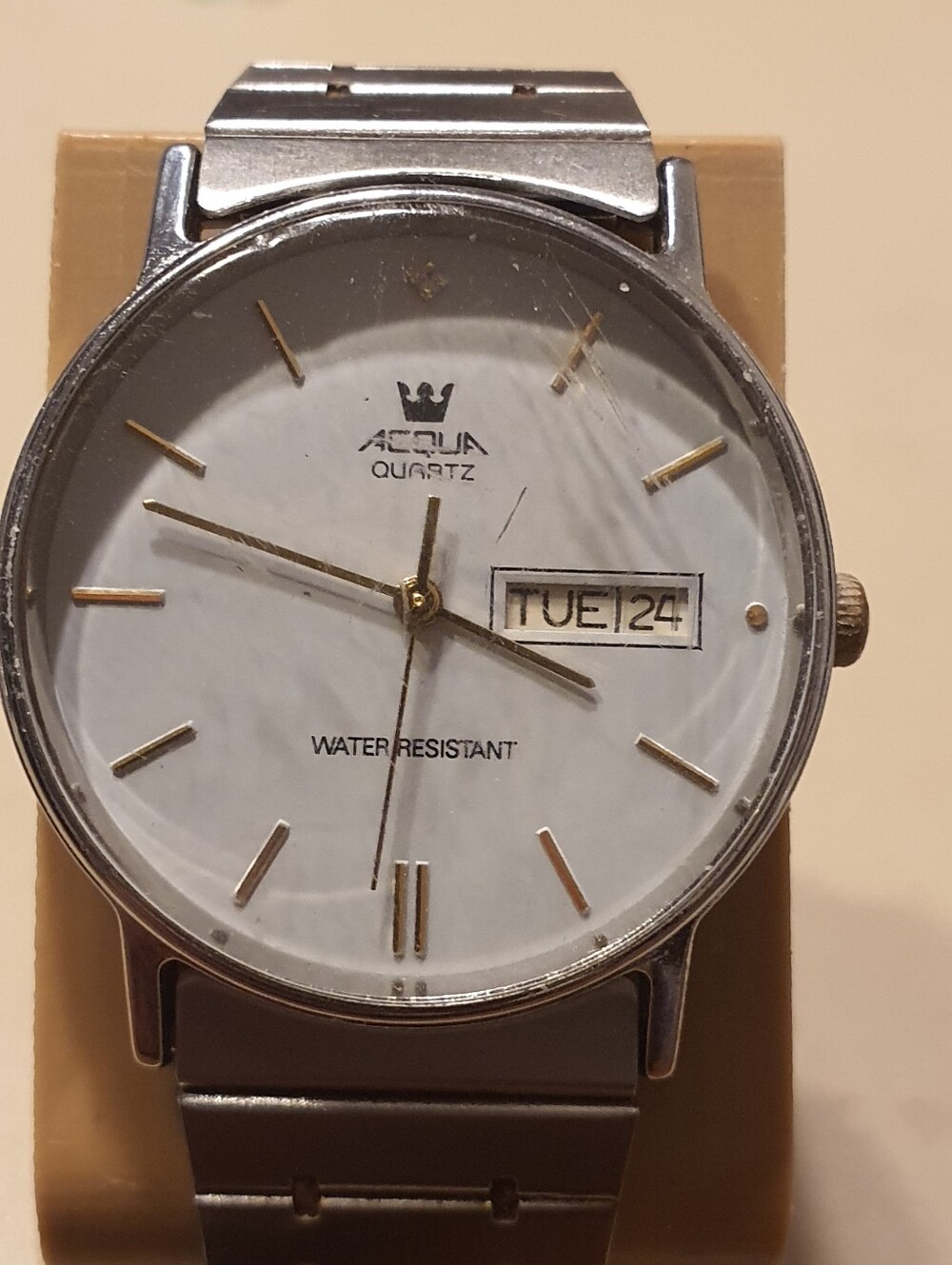 10/$20 Vtg Acqua Quartz Silver/Goldtone Stainless Steel Men's Watch w/Day-Date
